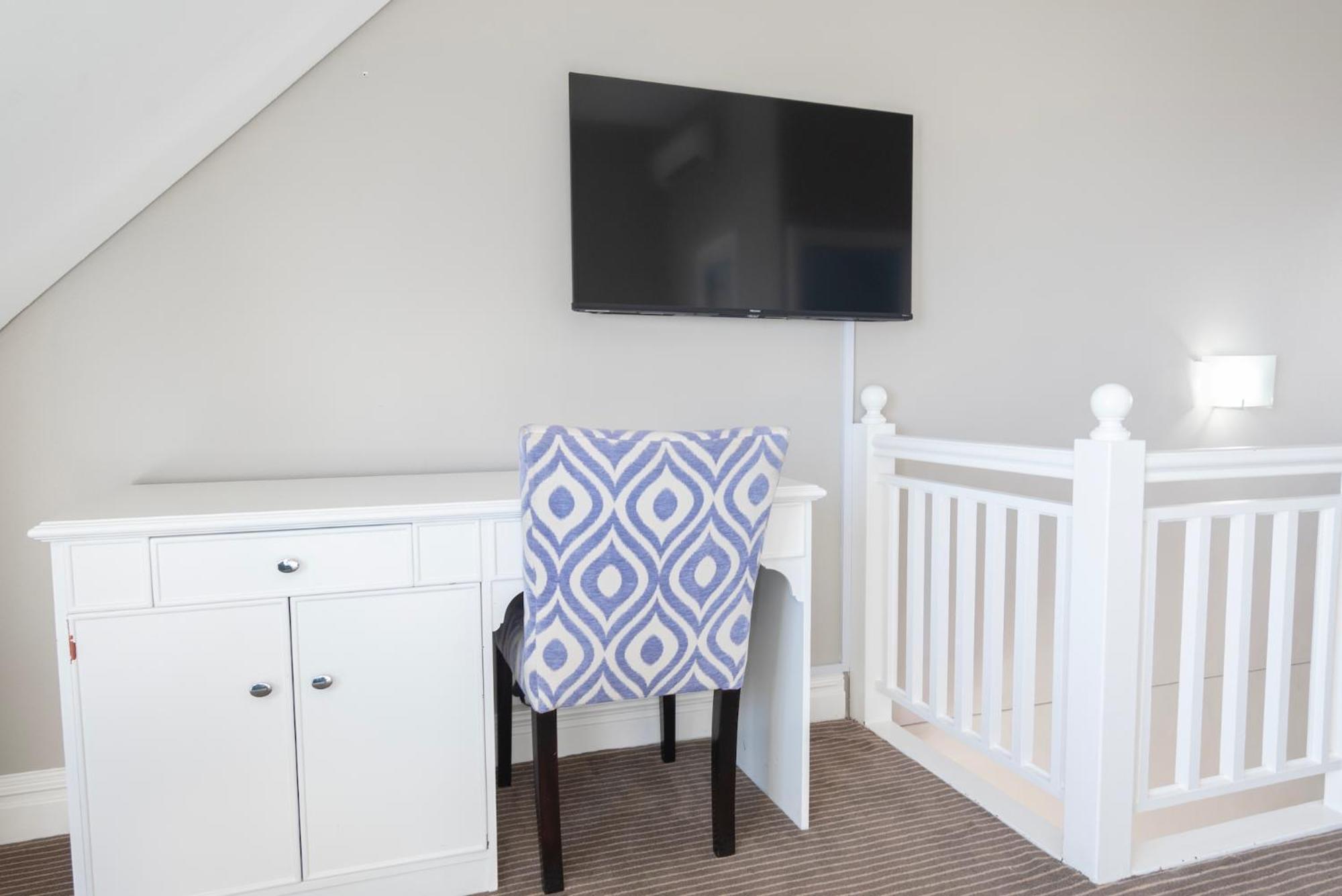 Aparthotel The Bantry By Totalstay 4*